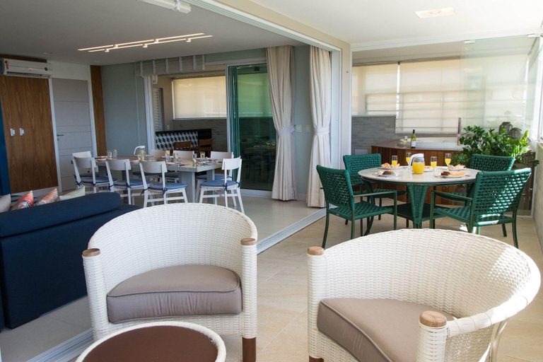 Food & Drinks 4, Penthouse Apartment With Hot Tub Near Beach, Aquiraz
