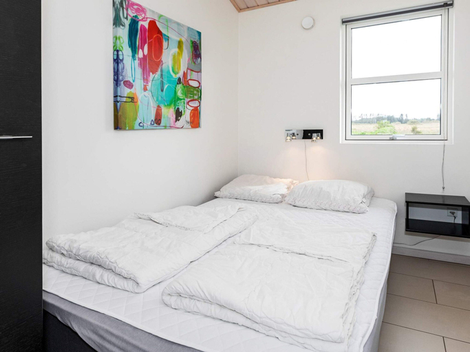 Bedroom 2, 5 Star Holiday Home in Lokken, Hjørring