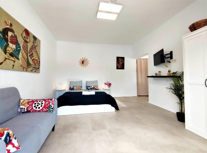 Room 5, Fantastico Best, Santa Cruz de Tenerife