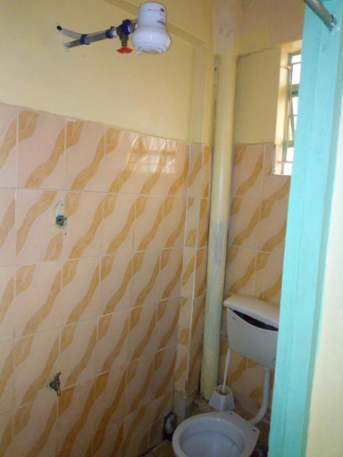 Bathroom, Bridgestone Hotel, Saboti