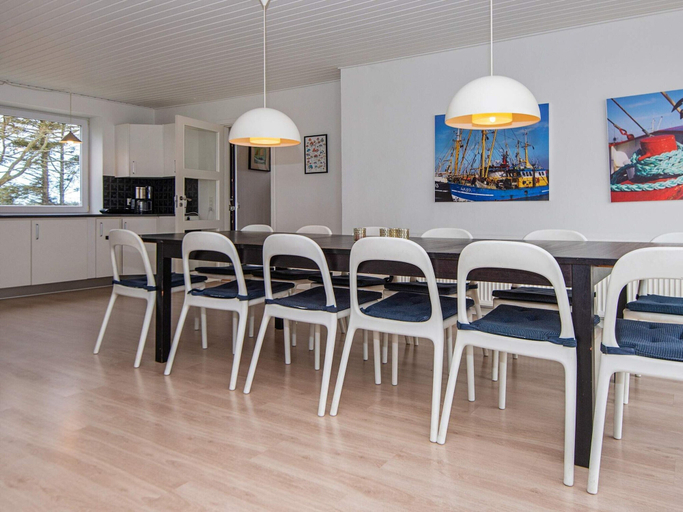 Others 3, 4 Star Holiday Home in Romo, Tønder