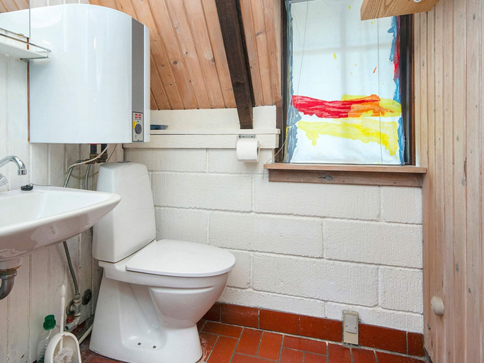 Bathroom 3, 6 Person Holiday Home in Romo, Tønder