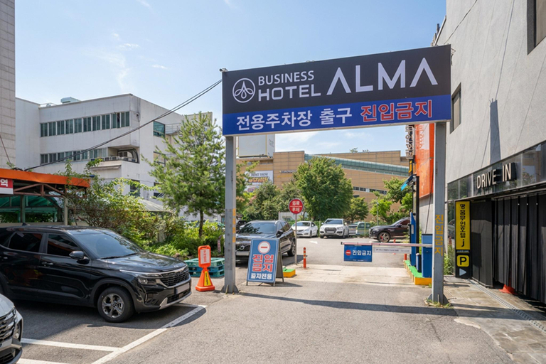 Others 5, Cheonan Motel Alma, Cheonan