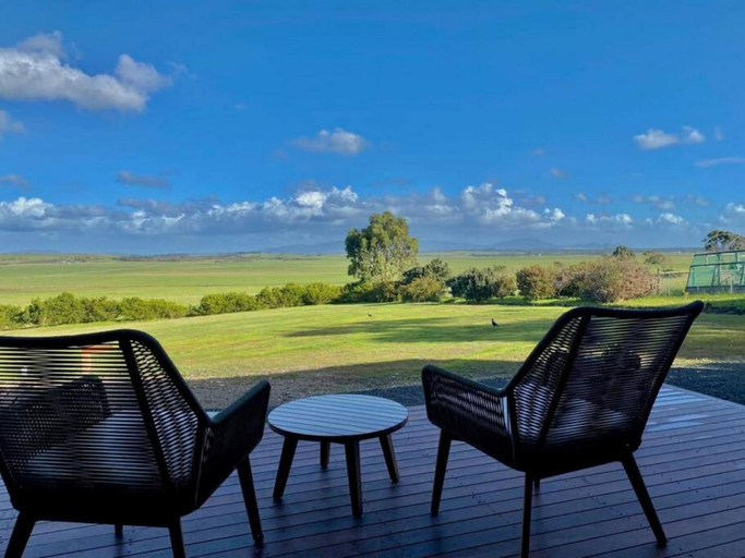 Others 5, Gippsland Region Apartments, South Gippsland - East