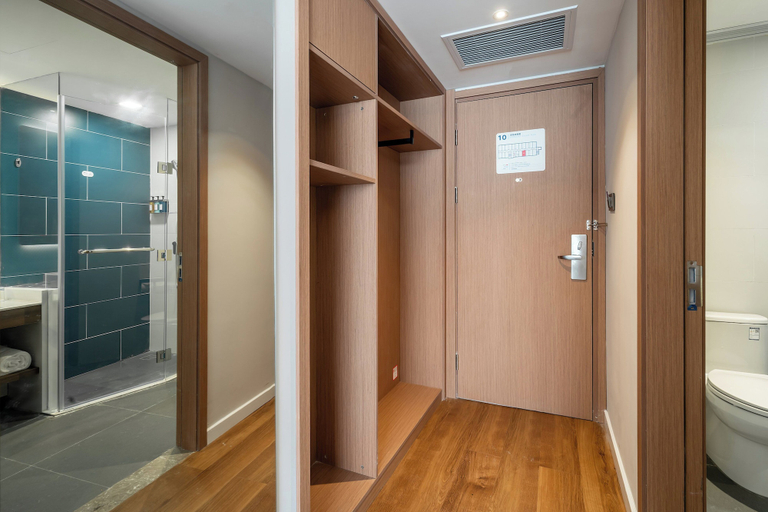 Bathroom 4, Holiday Inn Express JINAN QIANFO MOUNTAIN by IHG, Jinan