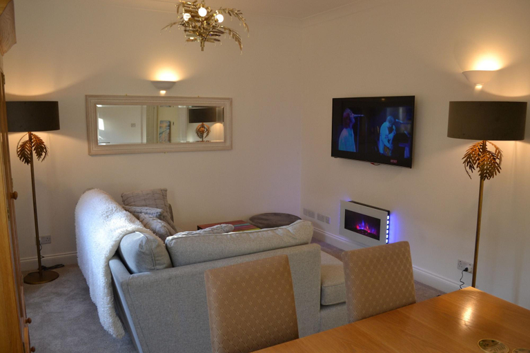 Others 5, Frinton Escapes - The Cottage, Essex
