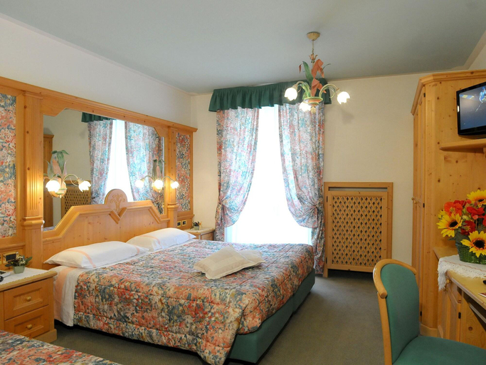 Bedroom 4, Hotel Barance, Belluno