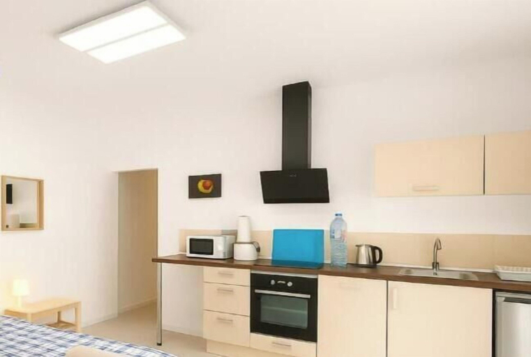 Room 3, Fantastico Best, Santa Cruz de Tenerife