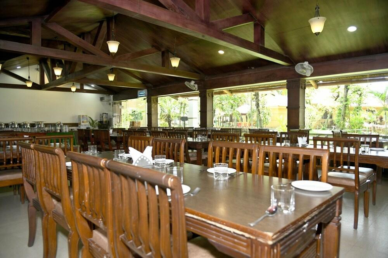 Food & Drinks, Regenta Resort Golden Amoon, Kolar