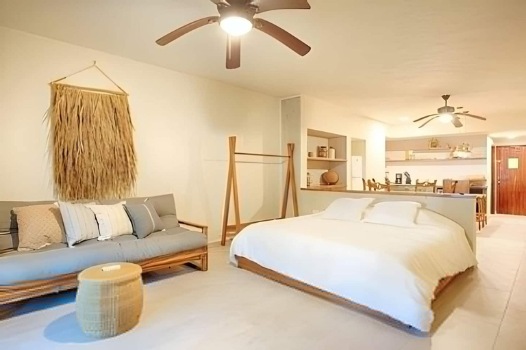 Room 4, Estudio a 10 Pasos de la Playa Vallarta, Puerto Vallarta