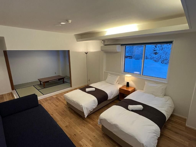 Others 1, Blue Star Hotel, Otari