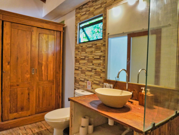 Bathroom 2, Villa 2BR Private Pool, Closed to Canggu, Badung