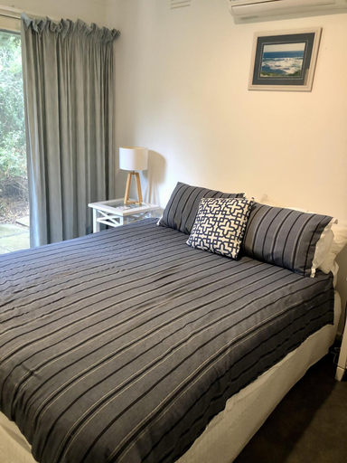 Bedroom 3, Beachwalk Cottage, Melbourne
