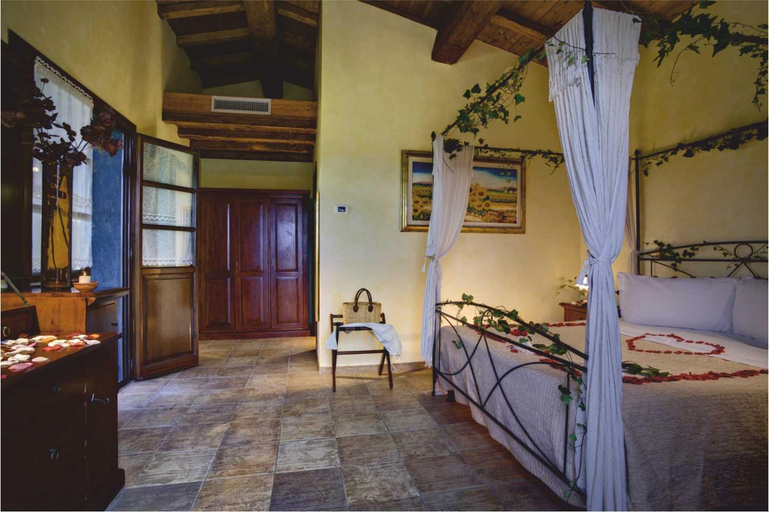 Bedroom 2, Valle Del Marta, Viterbo