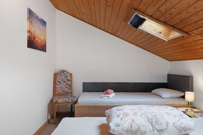 Bedroom 2, Schnellehof, Bolzano