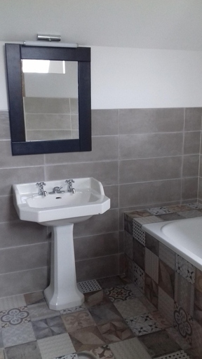 Bathroom 4, Il Etait Une Fois A L Ouest, Côtes-d'Armor
