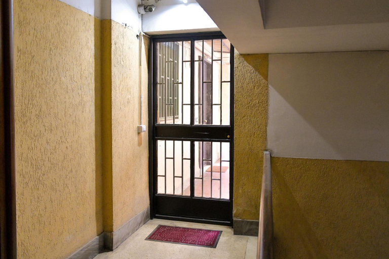 Exterior & Views 2, Domus 42, Napoli