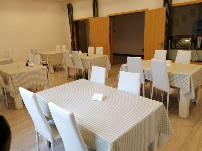 Food & Drinks 5, IU Hotel Meishan Sansuci Statue Square Zhuimeng City, Meishan