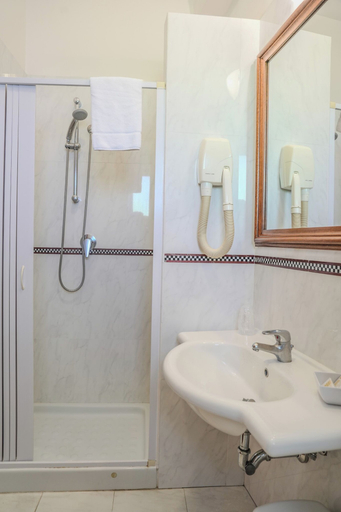 Bathroom 5, Mondial Park Hotel, Frosinone