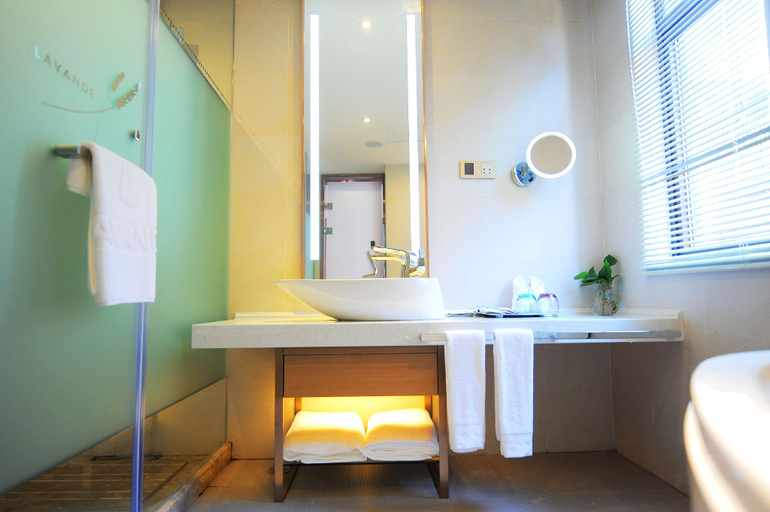 Bathroom 4, Lavande Hotels·Guilin Railway Station, Guilin