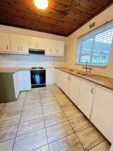 Interior, Accessible 1-Bedroom Apartment in Cape Town with Jacuzzi, City of Cape Town