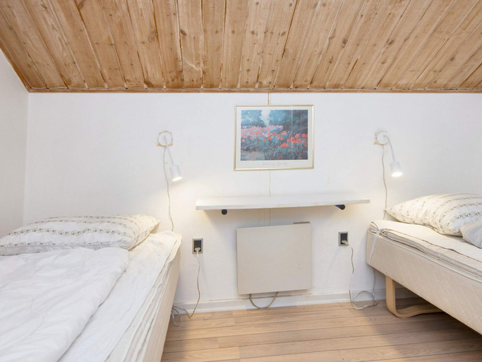 Bedroom 4, 8 Person Holiday Home in Oksbol, Varde
