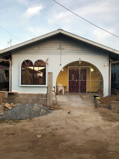 Exterior detail, 🏡 Logerthine Jan au Suriname ! 🇸🇷, De Nieuwe Grond