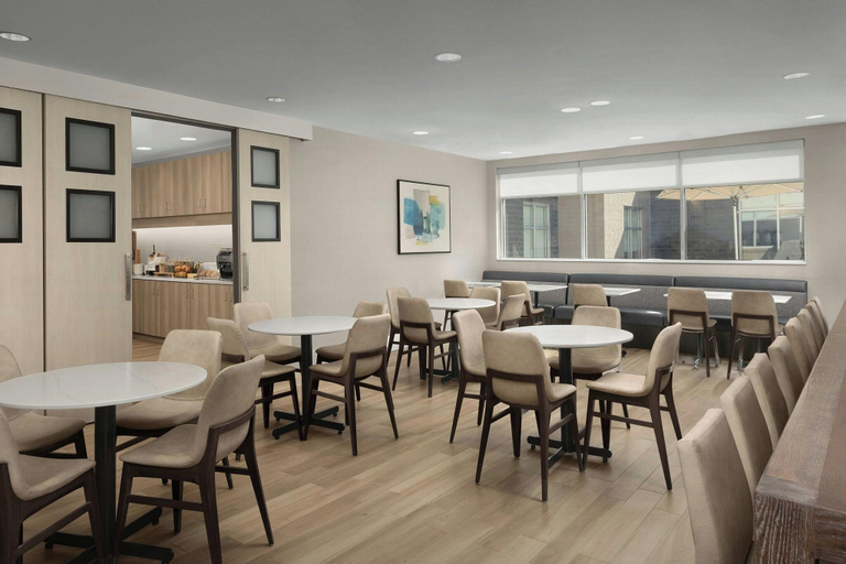 Food & Drinks 3, Residence INN BY Marriott Dayton Miamisb, Montgomery