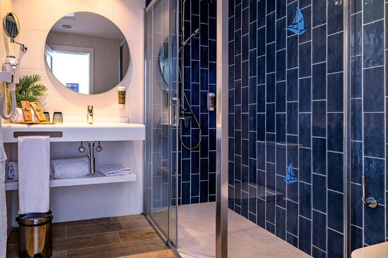 Bathroom 4, Hotel Cordial Marina Blanca, Las Palmas