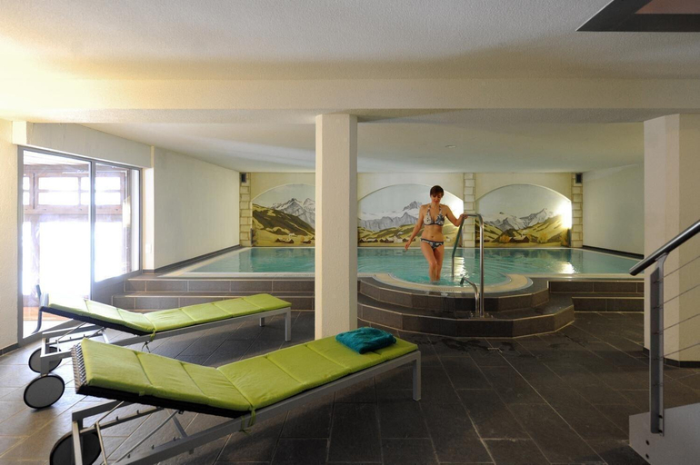 Others 4, Hotel Sternen Budget, Obersimmental