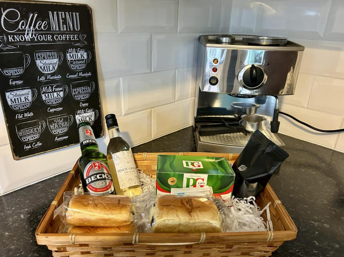 Food & Drinks, Bayfields, Portsmouth