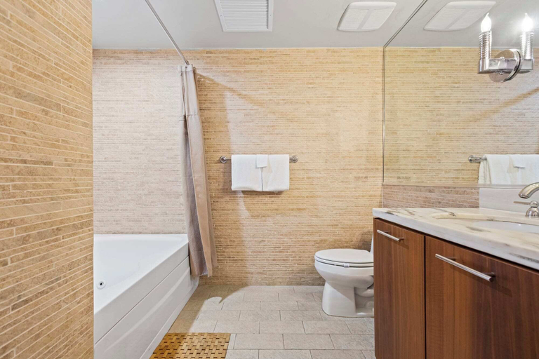 Bathroom 4, Biscayne Bay Views-pool, Hot Tub and Amenities, Miami-Dade