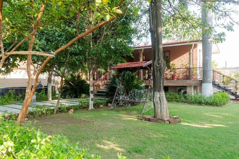 Property grounds, Forest Mud Villas, Hardwar