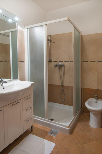 Bathroom 4, Apartments Flora, Premantura