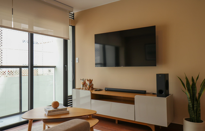 Room 4, w Enchanting 1BR w Balcony in Prime Miraflores, Lima