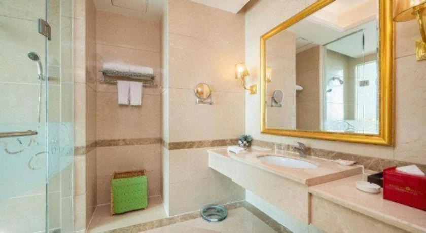 Bathroom 4, Regency Hotel, Dongguan