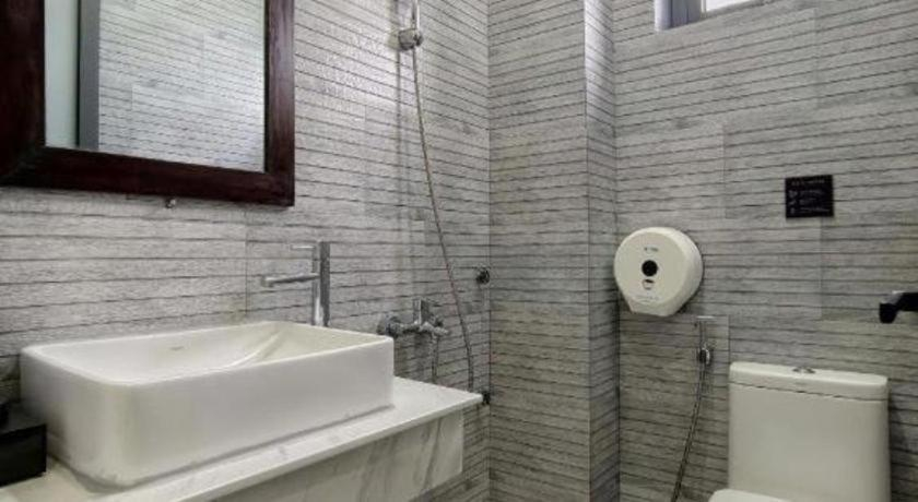 Bathroom, Richy Hotel Dalat, Đà Lạt