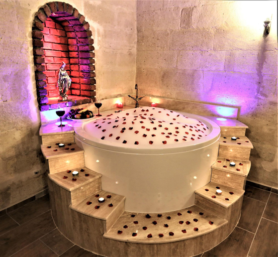 Bathroom 5, Orion Cave Hotel, Ürgüp