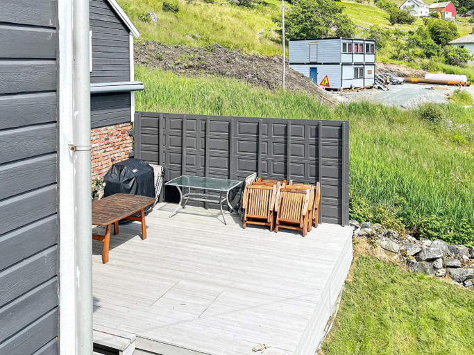 Others 4, person holiday home in Barmen, Selje