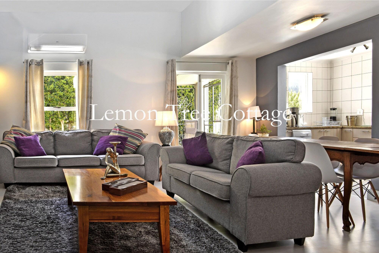 Public Area 4, Lemon Tree Cottage, Cape Winelands