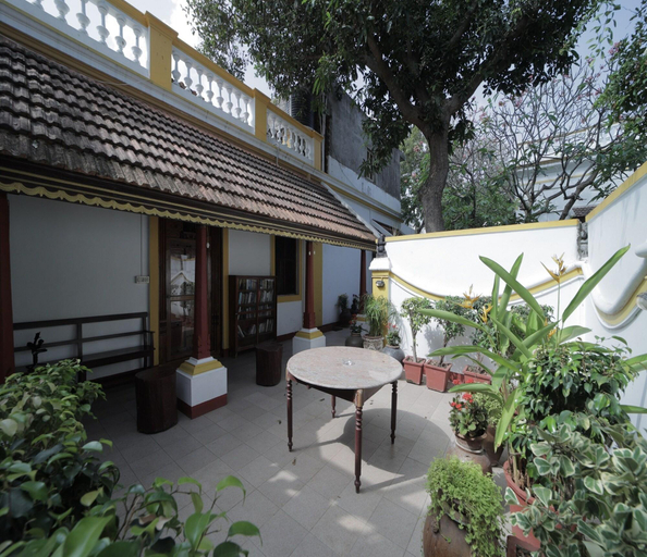 Public Area 2, Dumas Guest House, Puducherry