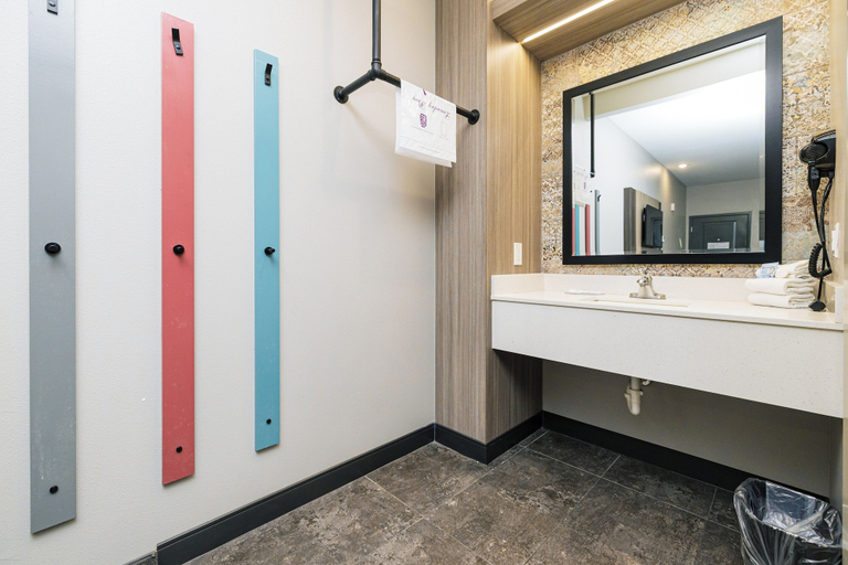Bathroom 3, Hotel Solara Hobby Airport, Houston