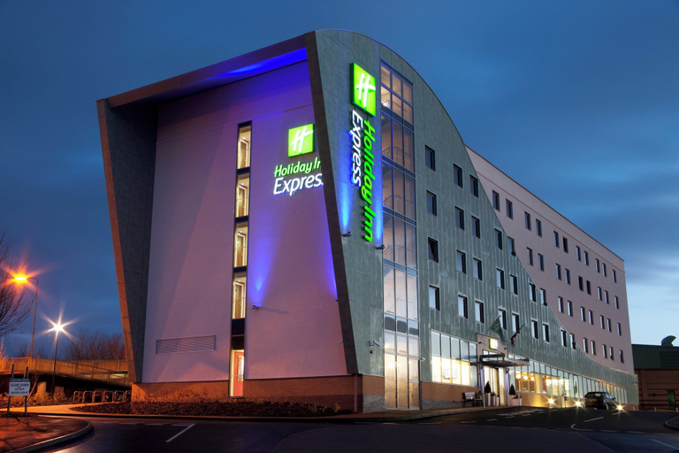 Exterior & Views 1, Holiday Inn Express Tamworth by IHG, Staffordshire