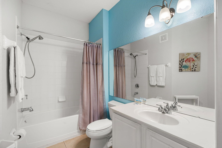 Bathroom 4, Tropicana Lakeview, Orange