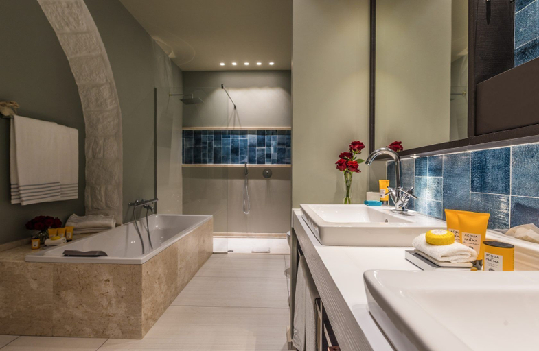 Bathroom 5, Forte Village Resort - Villa del Parco & Spa, Cagliari