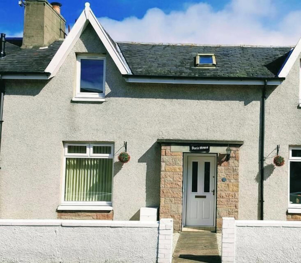 Exterior & Views 2, Doric House, Highland