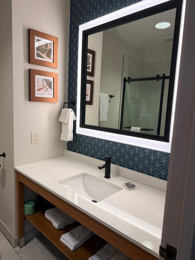 Bathroom 5, Country Inn & Suites by Radisson, Lima, Allen