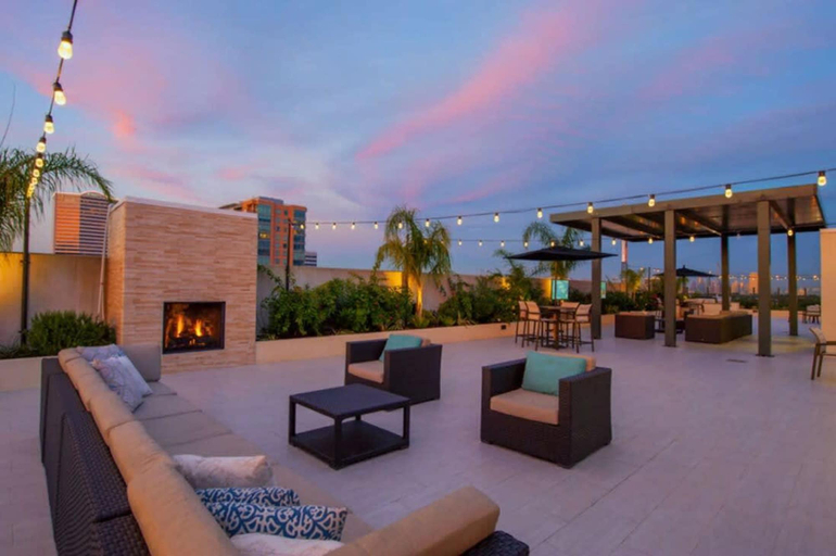 Exterior 4, Peony At Millennium - Elegant 2 BDR in Houston, Houston
