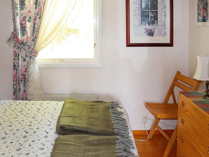 Bedroom 2, person holiday home in Askloster-By Traum, Varberg