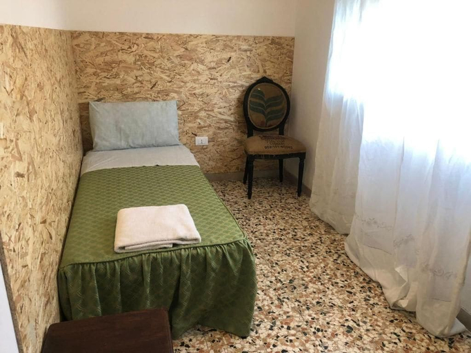 Bedroom 5, Venice Treviso Airport Bed, Treviso